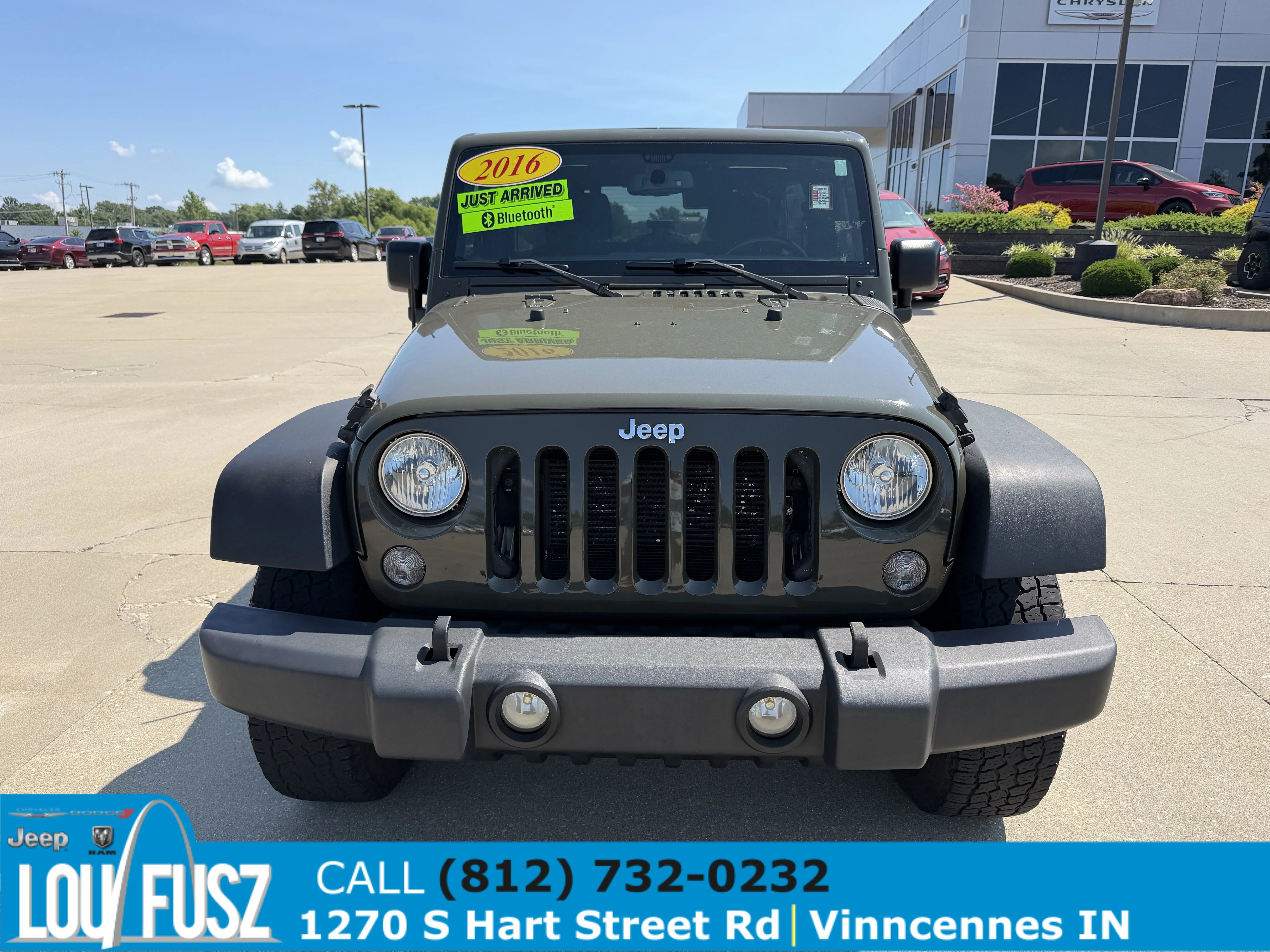 Used 2016 Green Jeep Sport image 2