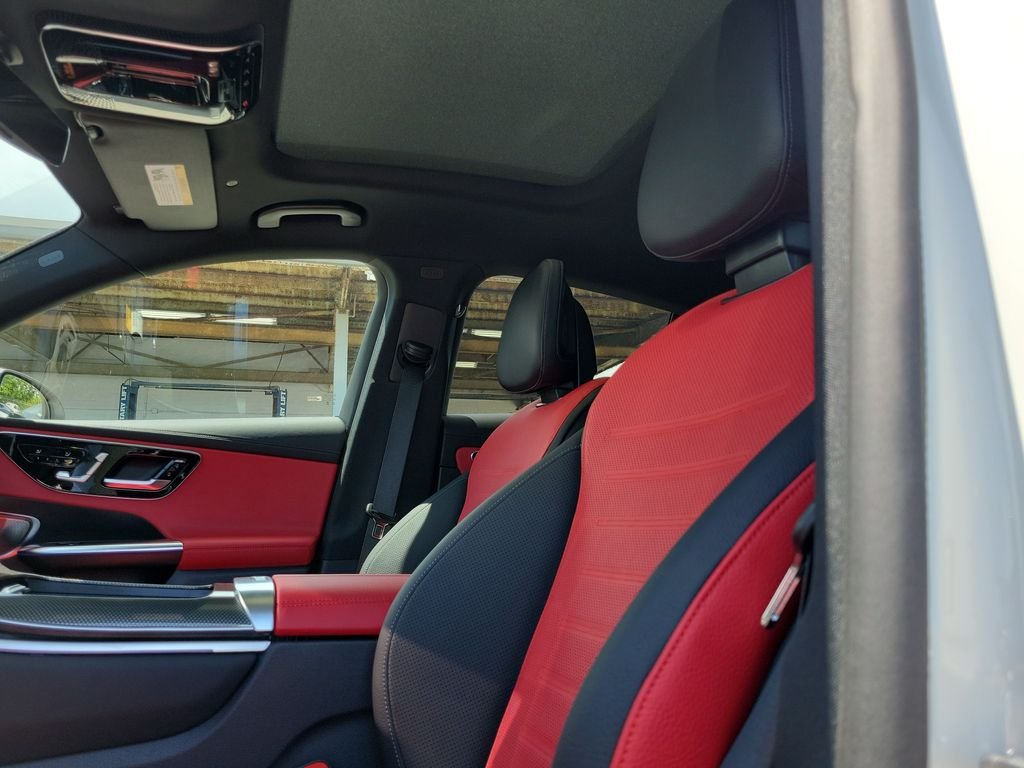 New 2027 Polar White Mercedes-Benz GLC 300 image 21