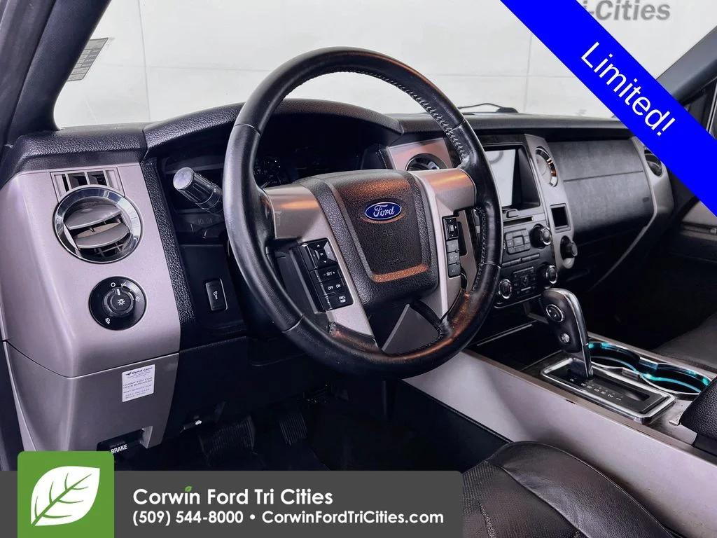 Used 2017 White Platinum Clearcoat Metallic Ford Limited image 3