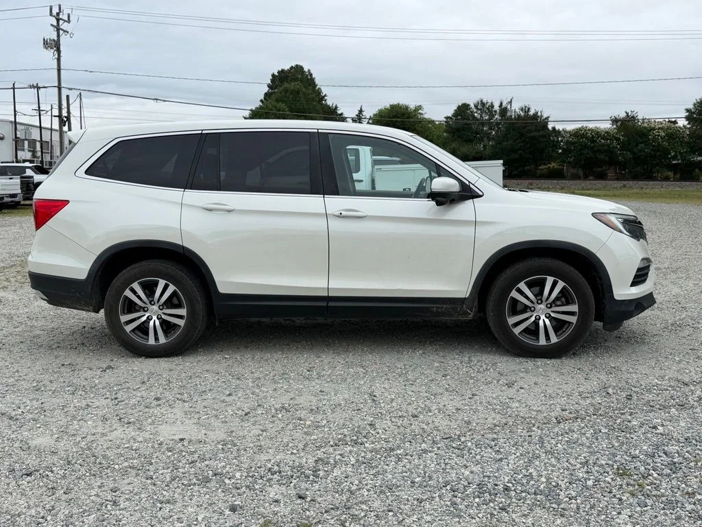 Used 2018  Honda EX-L image 3