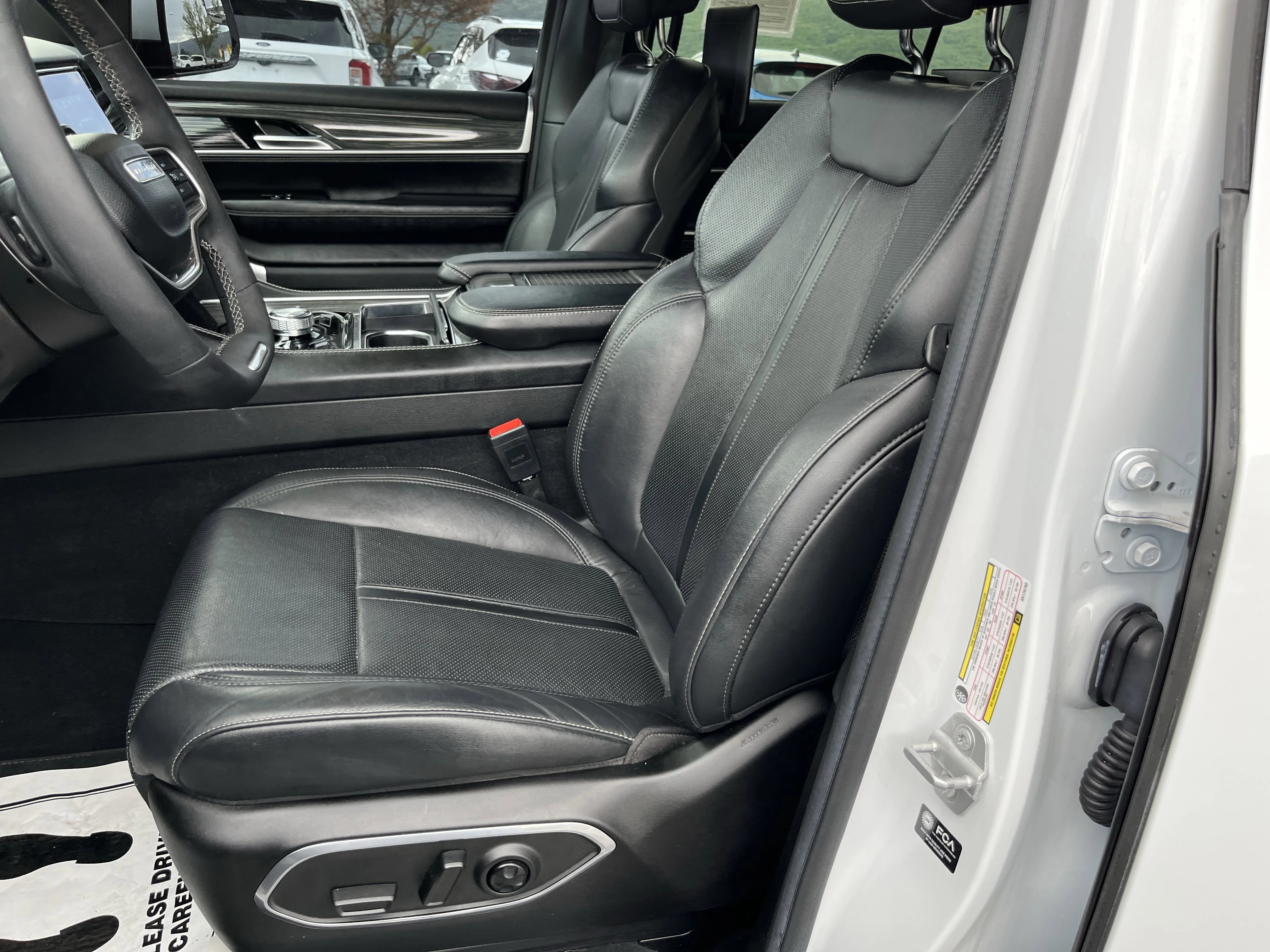 Used 2022 Bright White Clearcoat Jeep Series III image 17