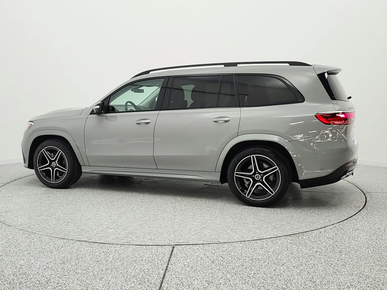 Used 2024 MANUFAKTUR Alpine Grey Mercedes-Benz GLS 450 4MATIC® SUV image 8