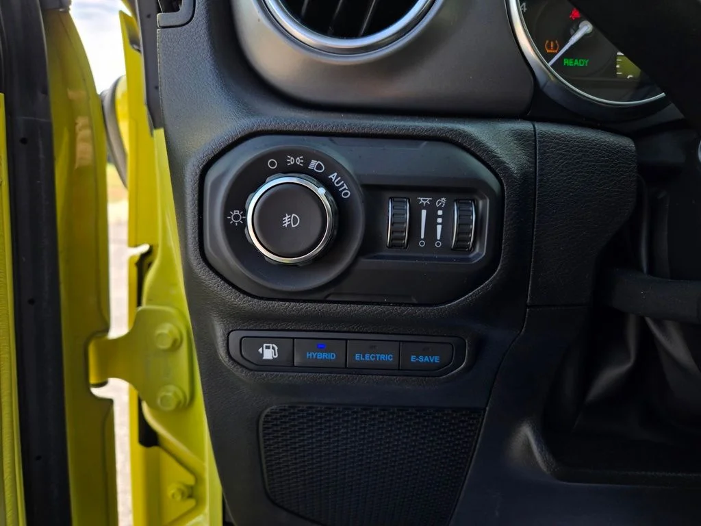 Used 2022 Yellow Jeep Unlimited Rubicon 4xe image 14