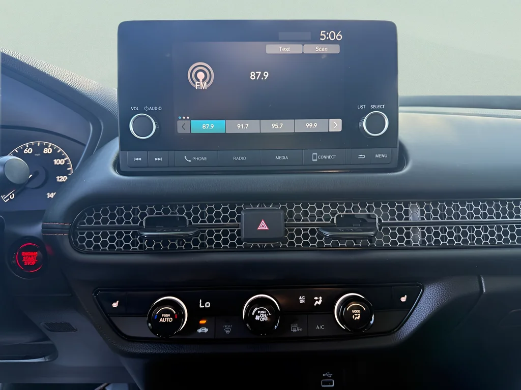 2025 Honda HR-V Sport - Photo 18