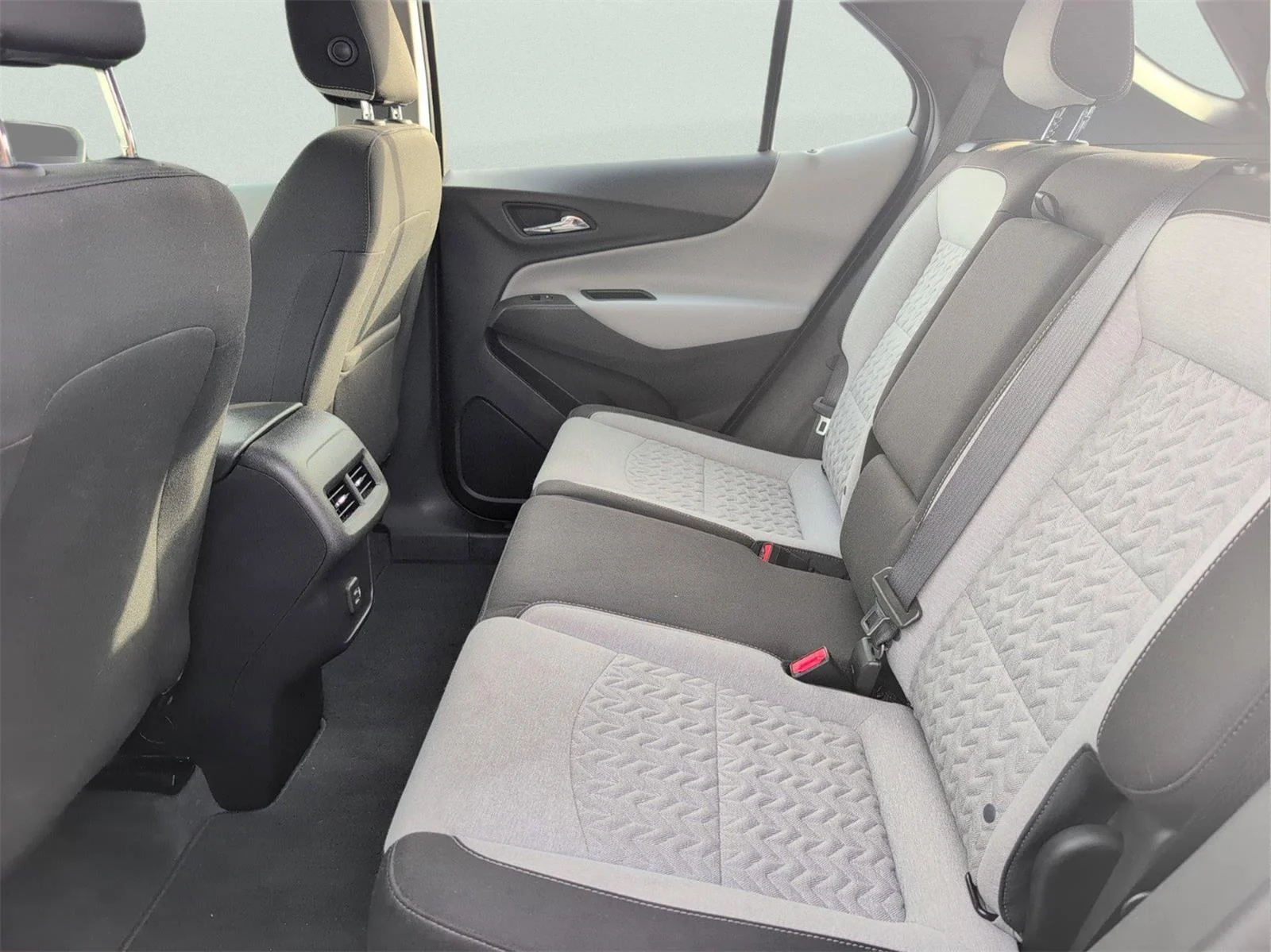 Used 2024 Summit White Chevrolet LS image 35