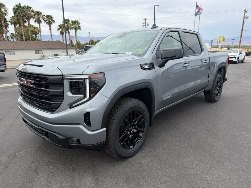 New 2026 Sterling Metallic GMC Elevation image 7