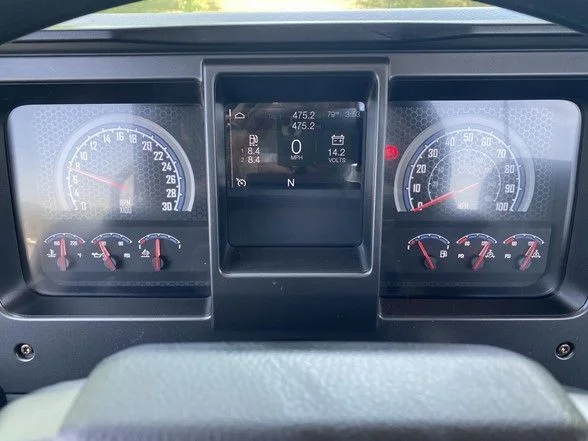 Used 2024 Red Mack  image 30