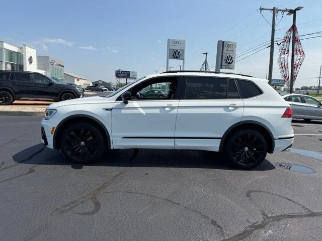 Used 2020 White Volkswagen 2.0T SE R-Line Black image 4