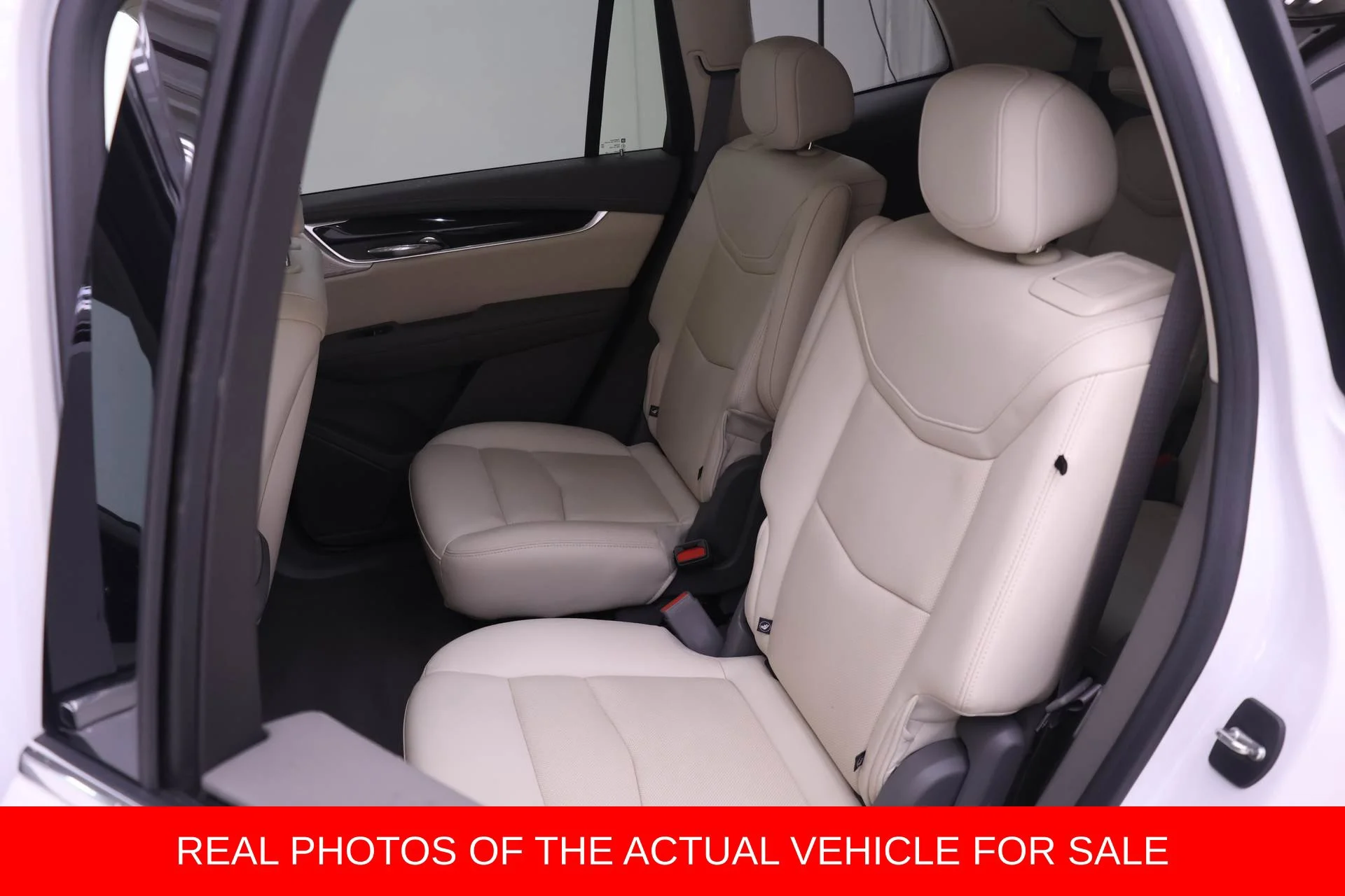 Used 2021 White Cadillac Premium Luxury image 9