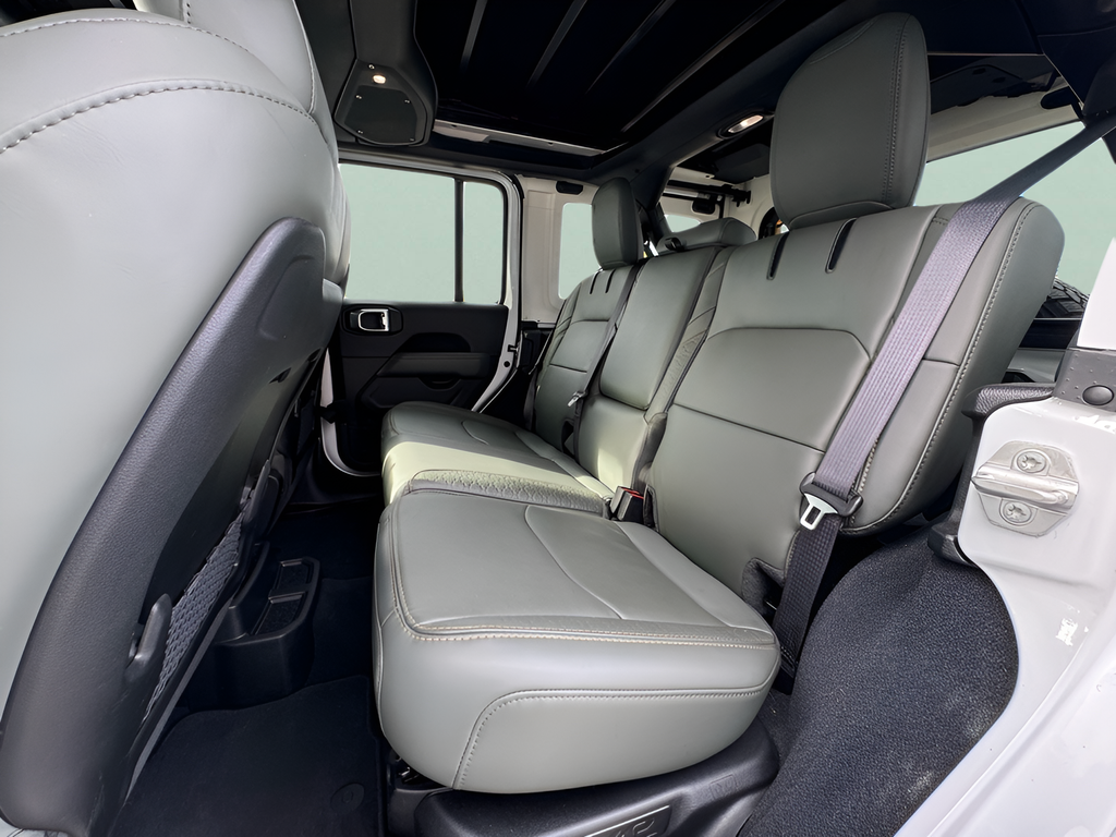 Used 2024 White Jeep High Altitude 4xe image 26