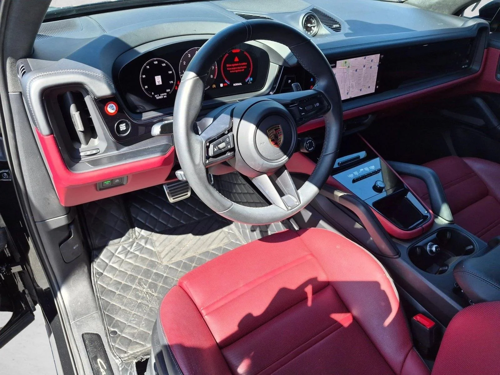 2025 Porsche Cayenne GTS - Photo 9
