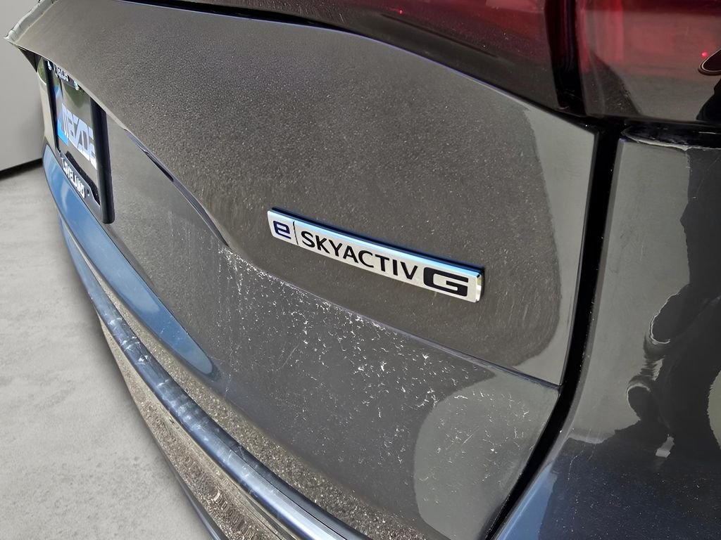 Used 2025 Machine Gray Metallic Mazda Preferred Package image 11