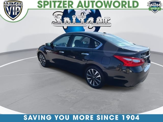 Used 2017 Blue Nissan 2.5 SV image 7