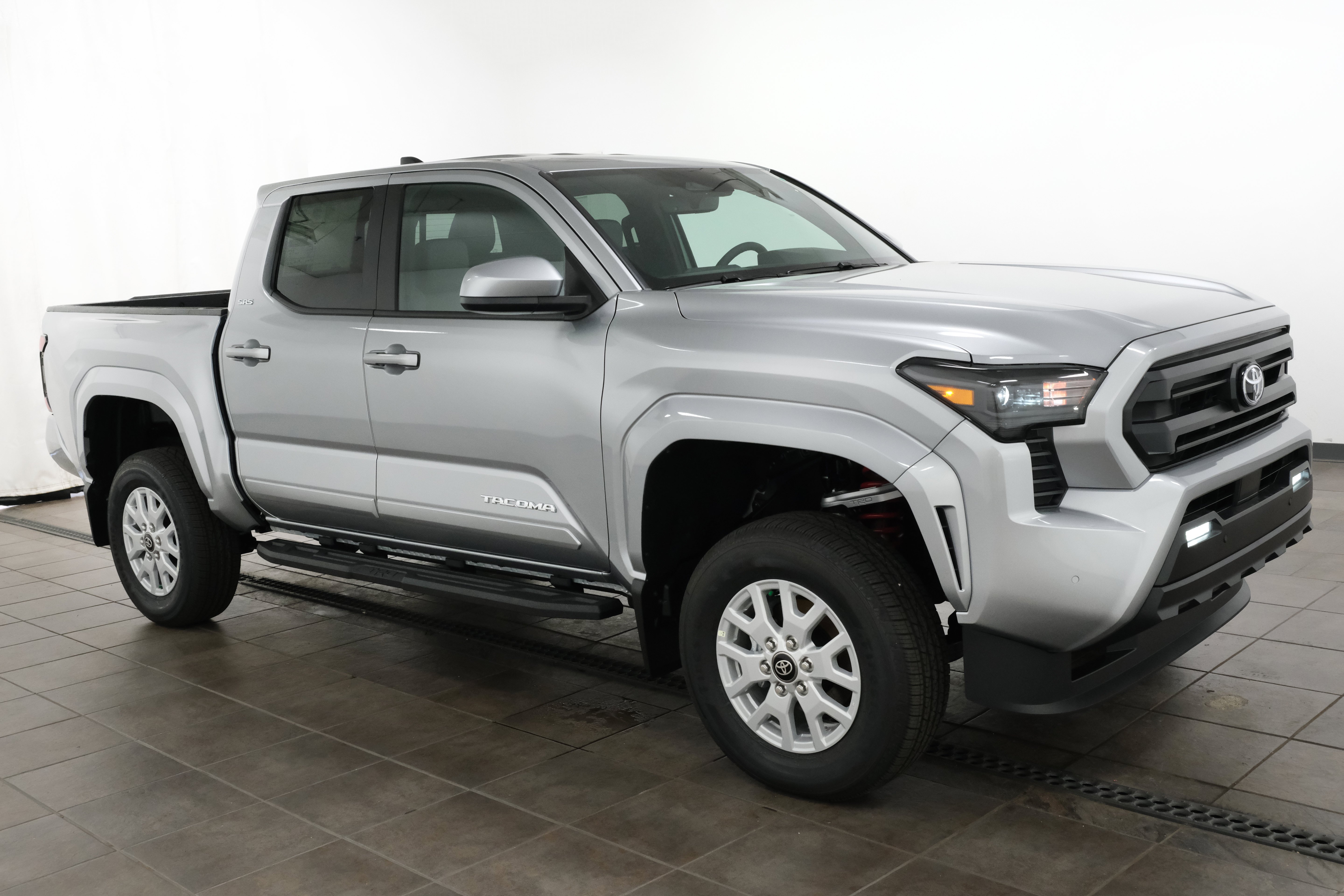 New 2026 Celestial Silver Metallic Toyota  SR5 image 8