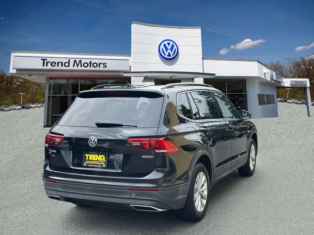 Used 2019 Black Volkswagen 2.0T SE image 6