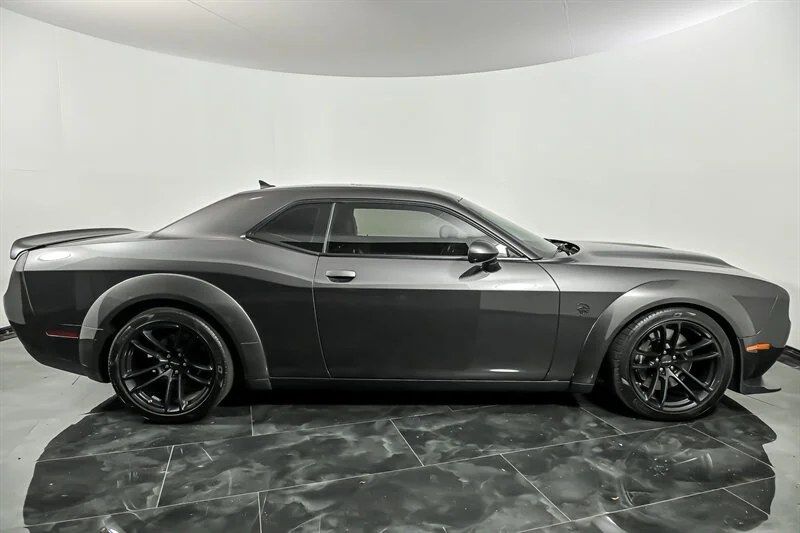 Used 2020 Granite Pearl Coat Dodge SRT Hellcat Redeye image 10