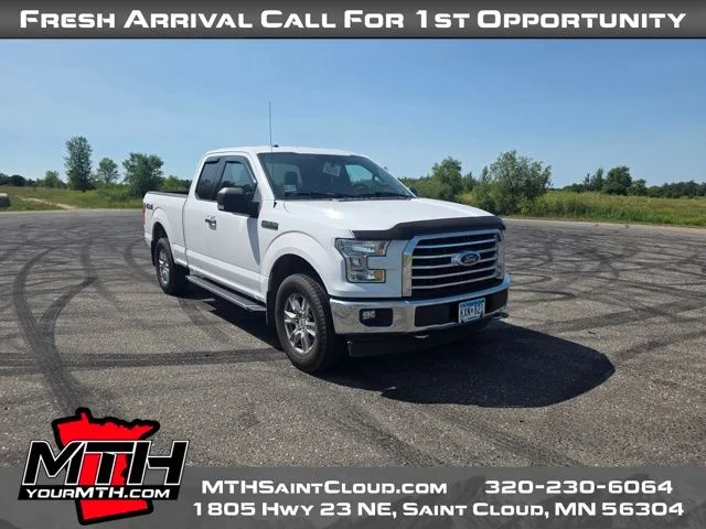 Used 2017 White Ford XLT image 2