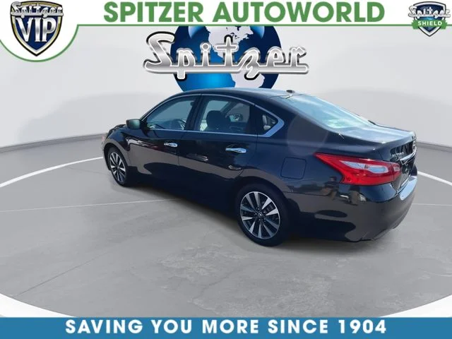Used 2017 Blue Nissan 2.5 SV image 7