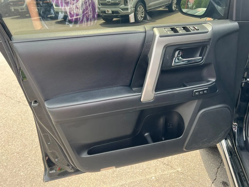 2019 Toyota 4Runner Limited - Photo 17