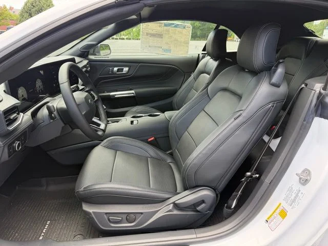 2025 Ford Mustang EcoBoost Premium Convertible - Photo 10