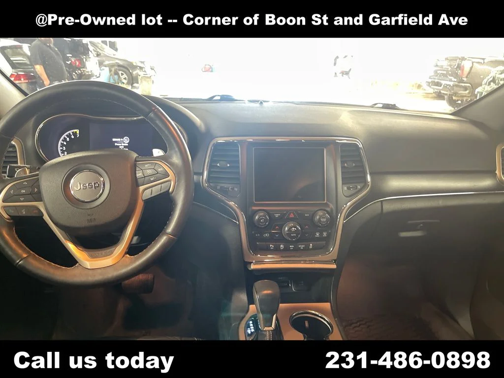 Used 2017 White Jeep Limited image 18