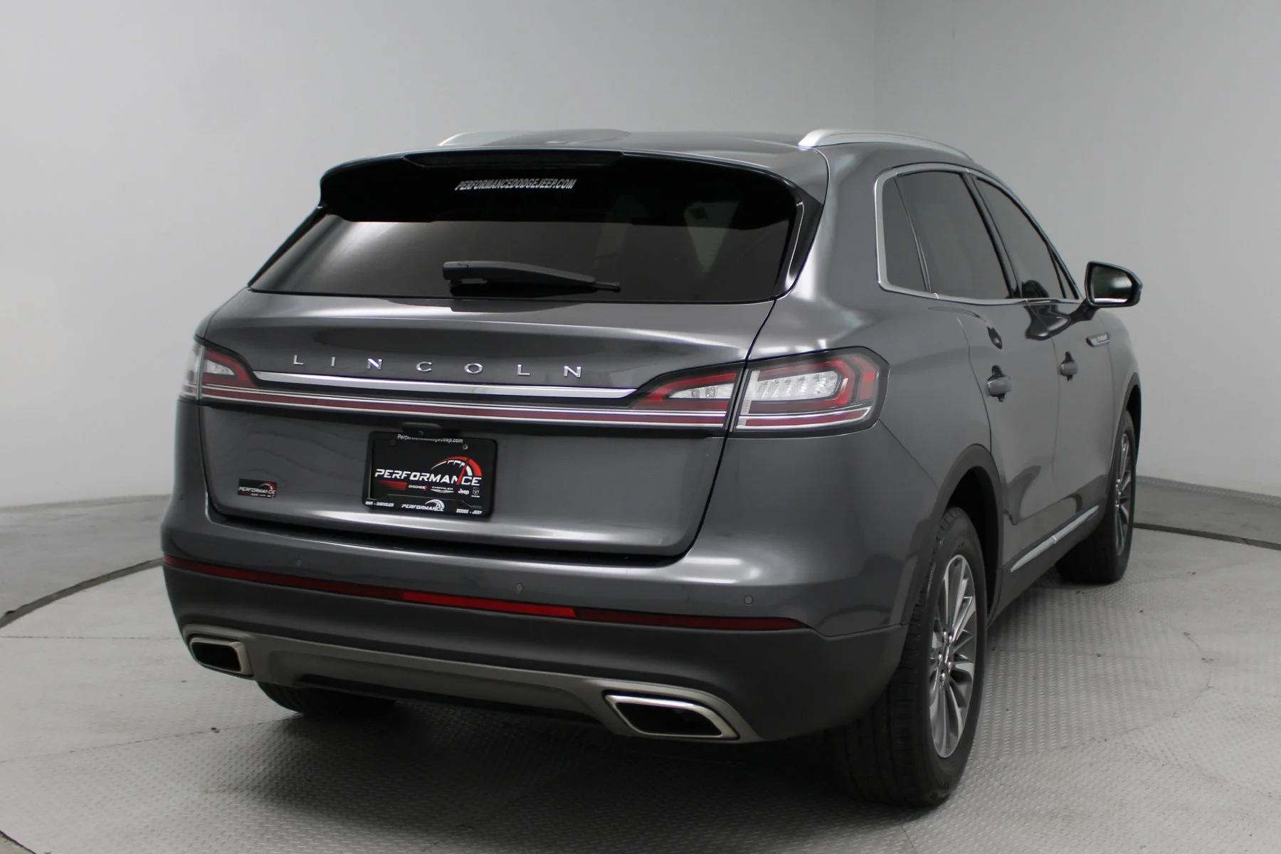 Used 2021 Asher Gray Lincoln Standard FWD image 40