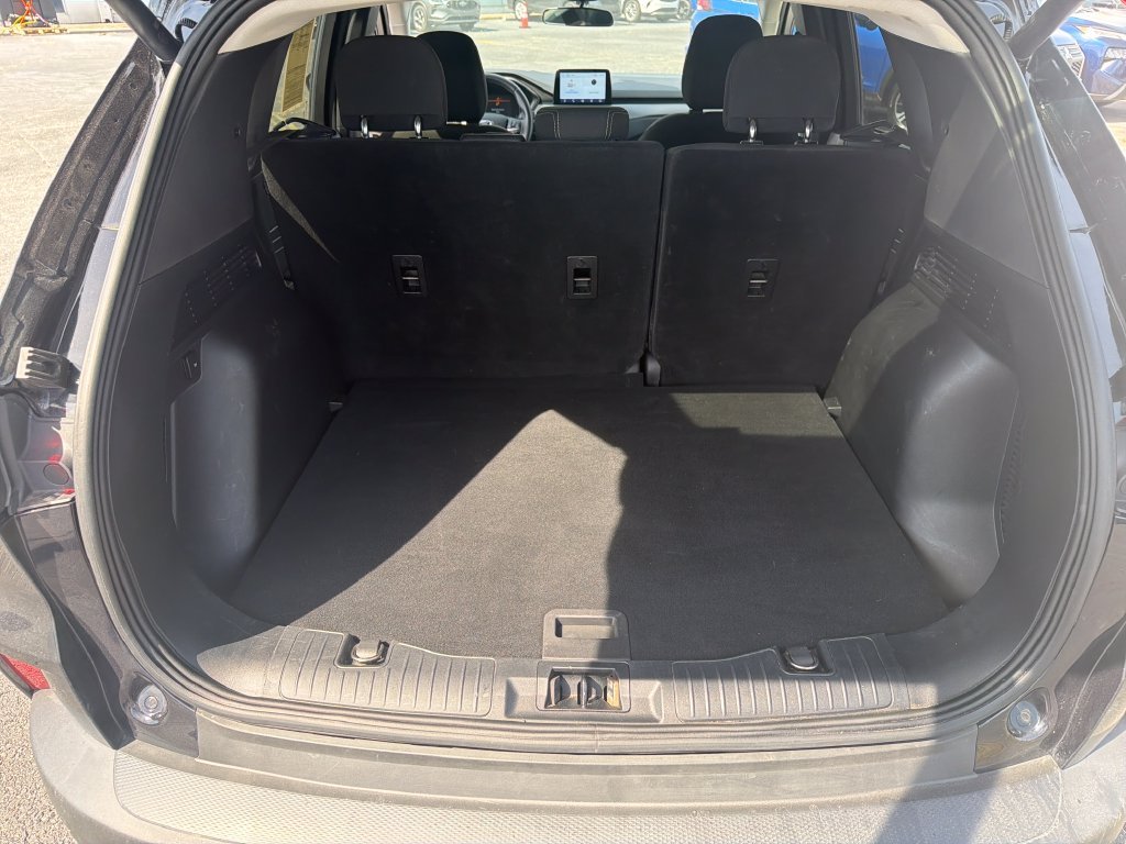 Used 2023 Black Ford Active image 9