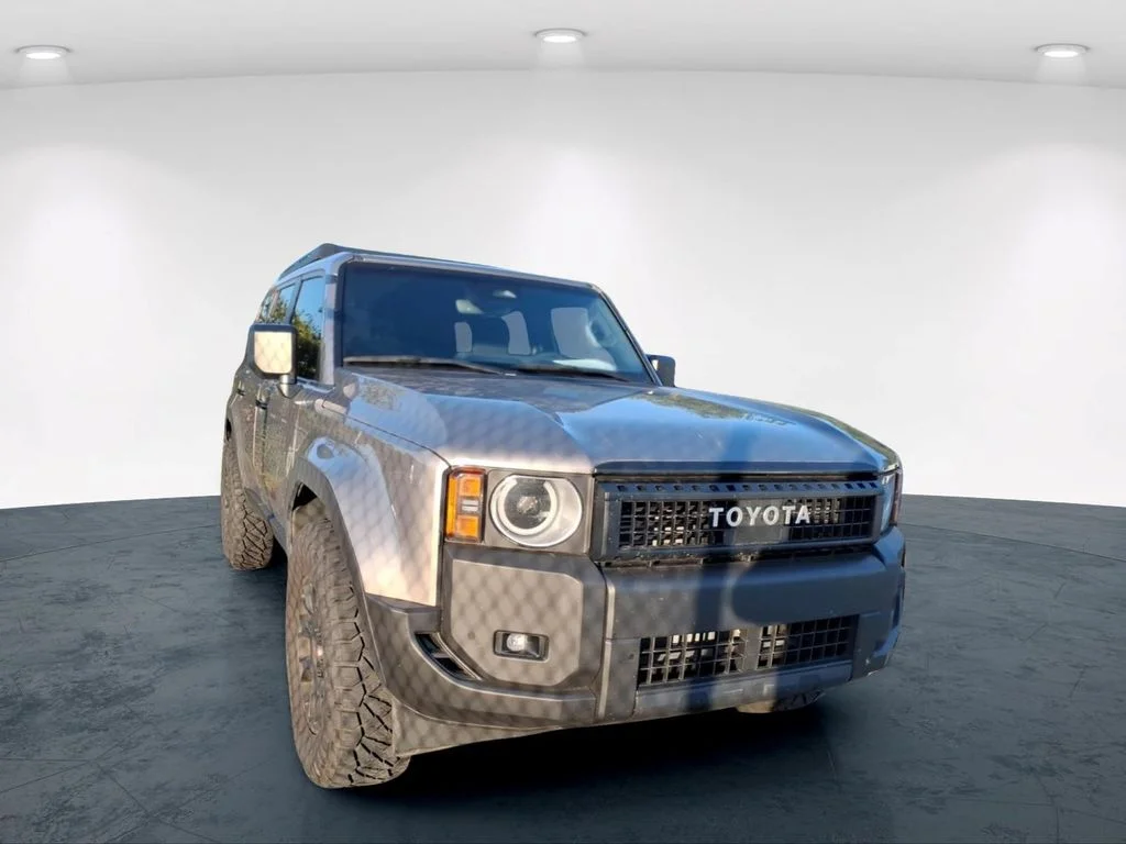 Used 2025 Gray Toyota 1958 image 10