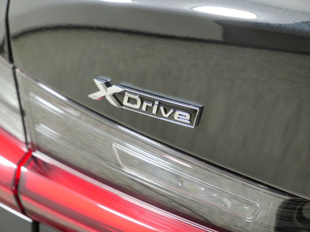 New 2026 Black Sapphire Metallic BMW 330i xDrive image 13