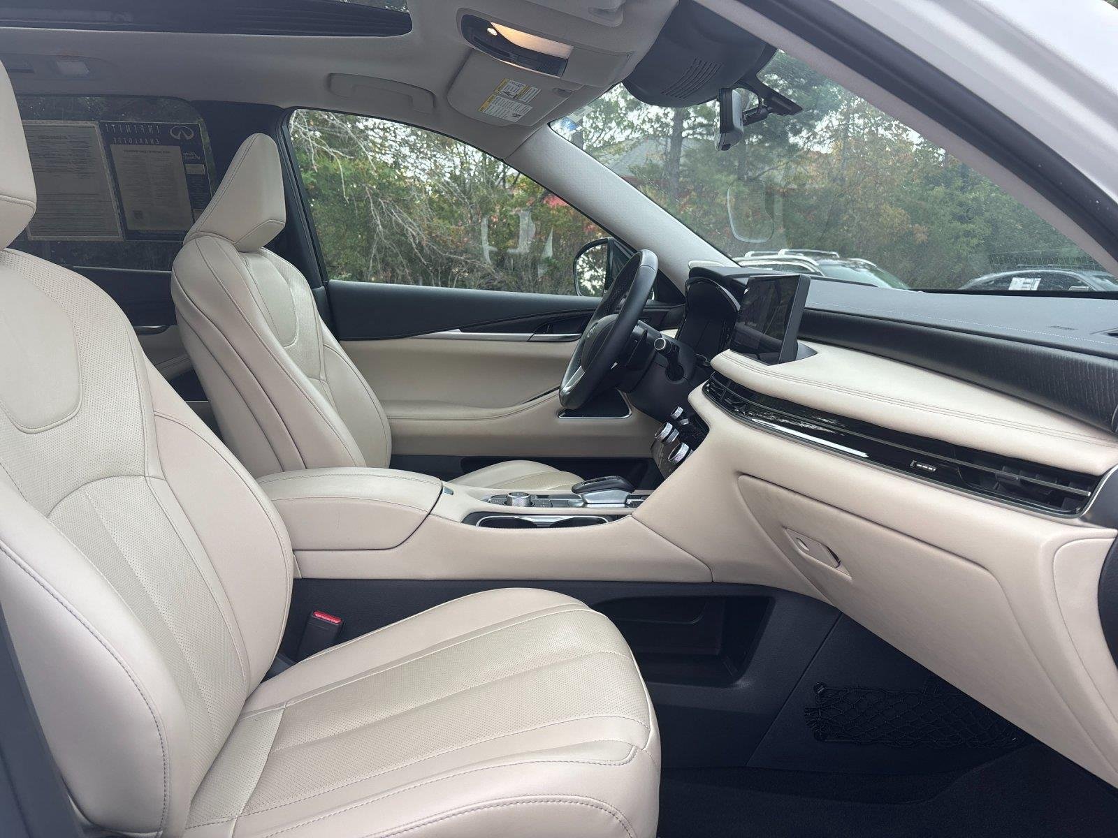 Used 2023 Majestic White INFINITI SENSORY image 41