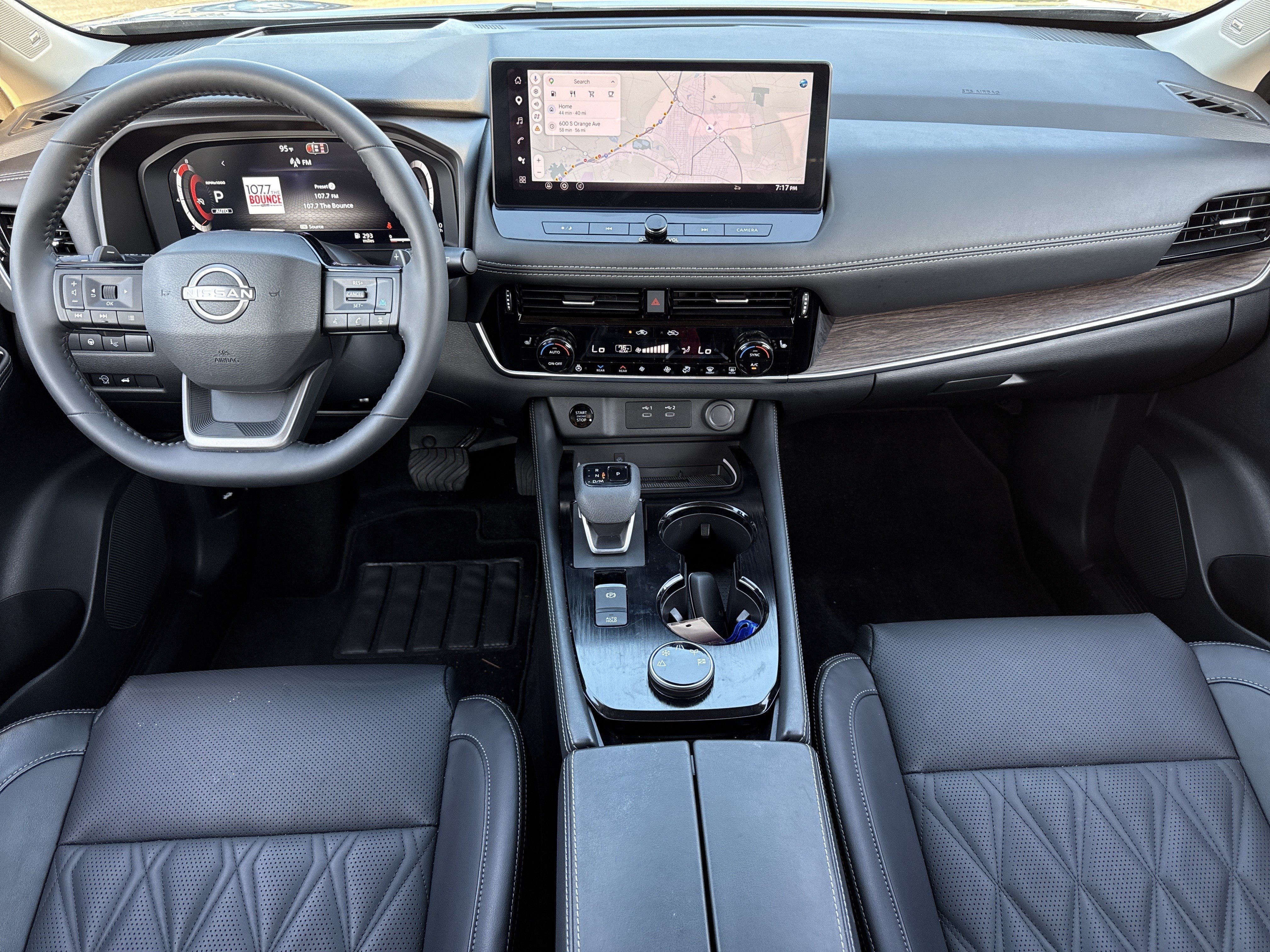 Used 2026 Champagne Silver Metallic/Super Black Nissan Platinum image 2