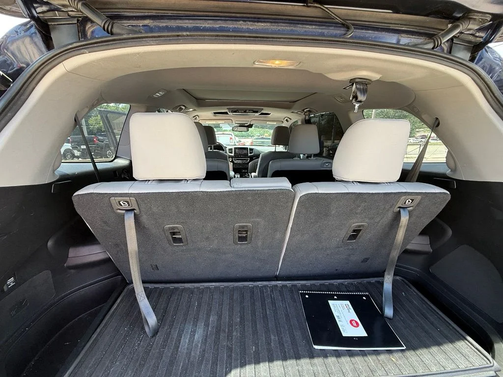 Used 2018 Blue Honda Elite image 26