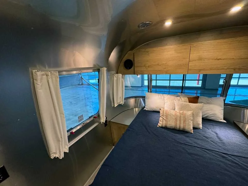 New 2027 SILVER AIRSTREAM  image 23