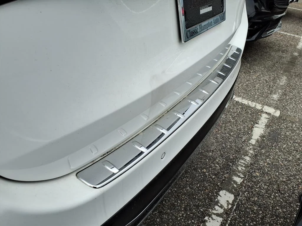 New 2026 WHITE Mercedes-Benz GLC 300 image 31