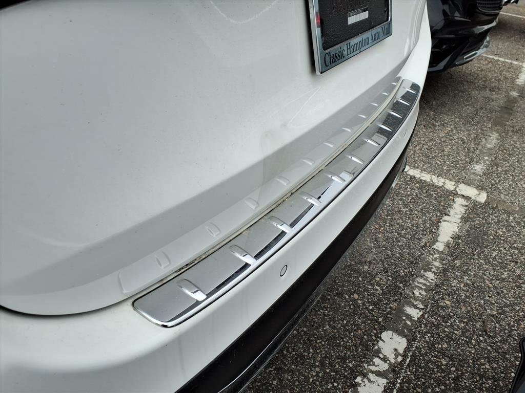 New 2026 WHITE Mercedes-Benz GLC 300 image 31