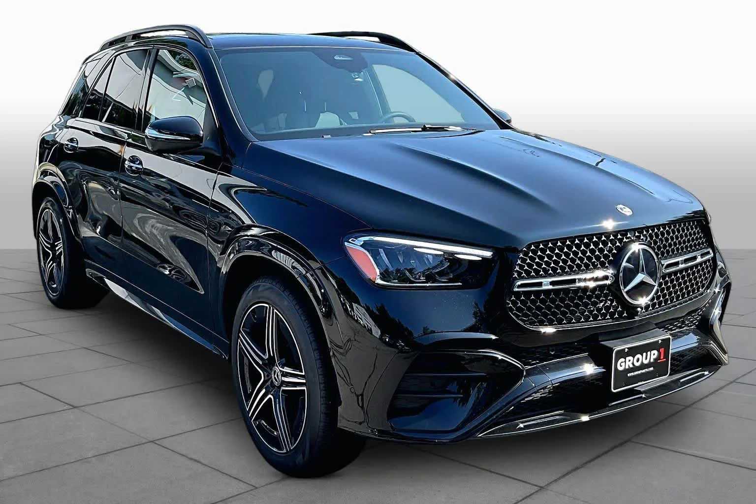 New 2026 040/Black Mercedes-Benz GLE 350 image 2