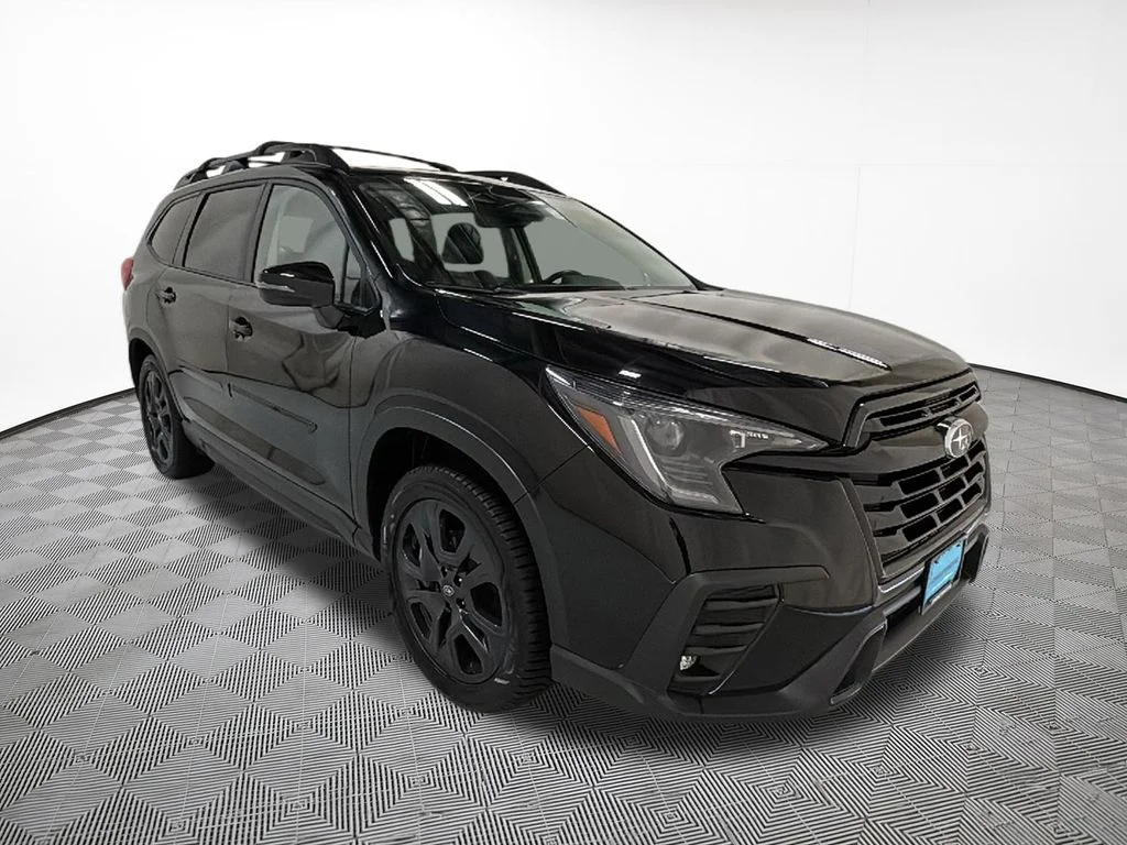 Used 2023 Black Subaru Onyx Edition image 4