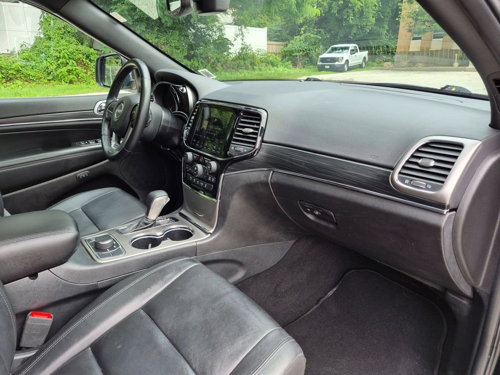 Certified Used 2019 Black Jeep Limited image 28