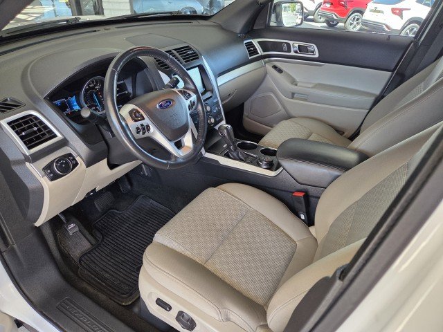 Used 2013 White Ford XLT image 12