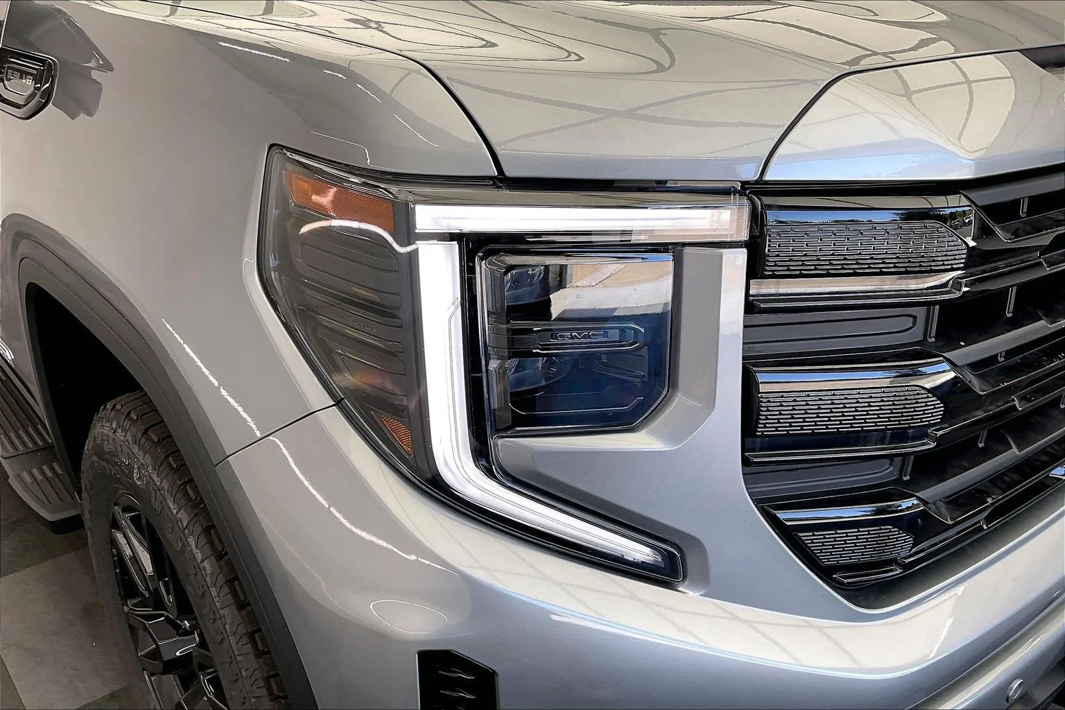 New 2026 Sterling Metallic GMC Elevation image 15