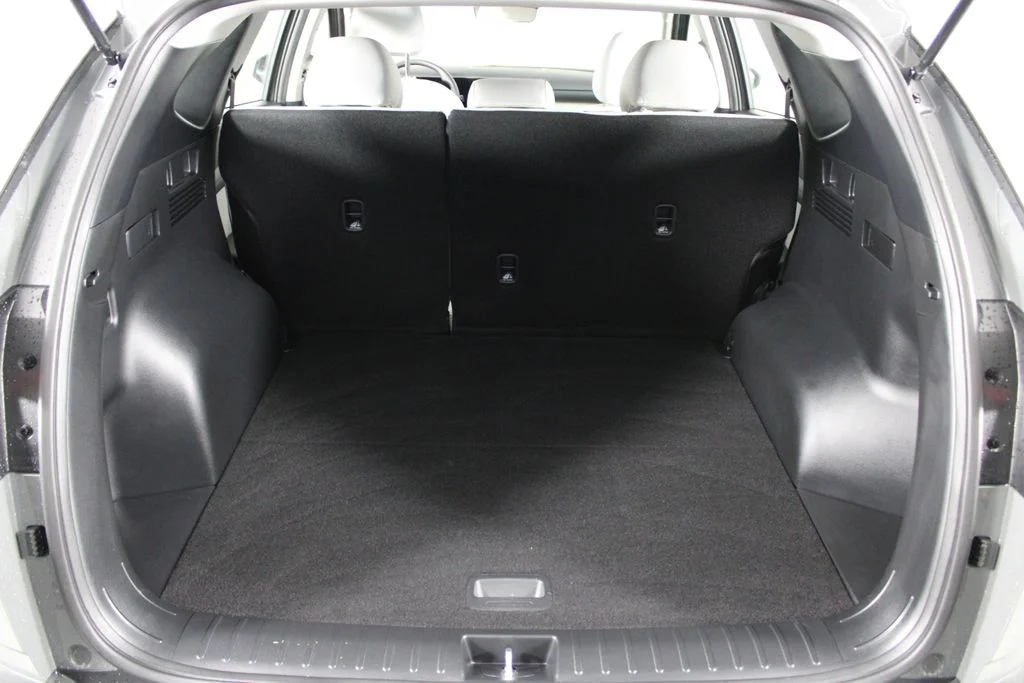Used 2026 Gray Hyundai SE image 17