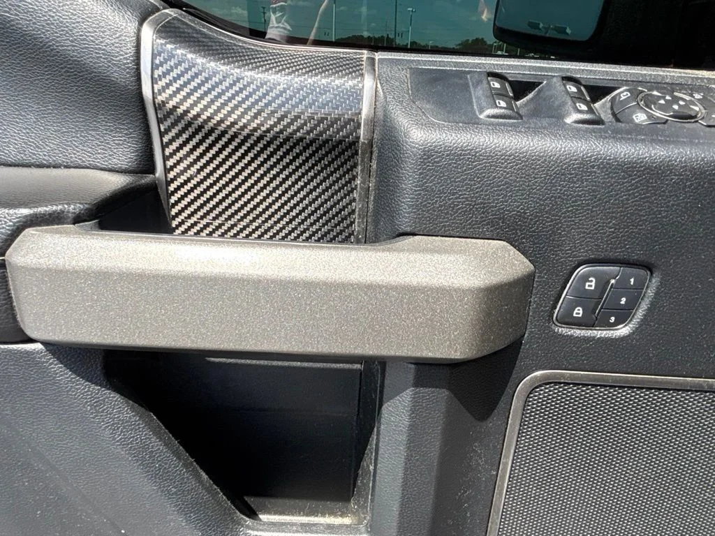 Used 2017  Ford Raptor image 8