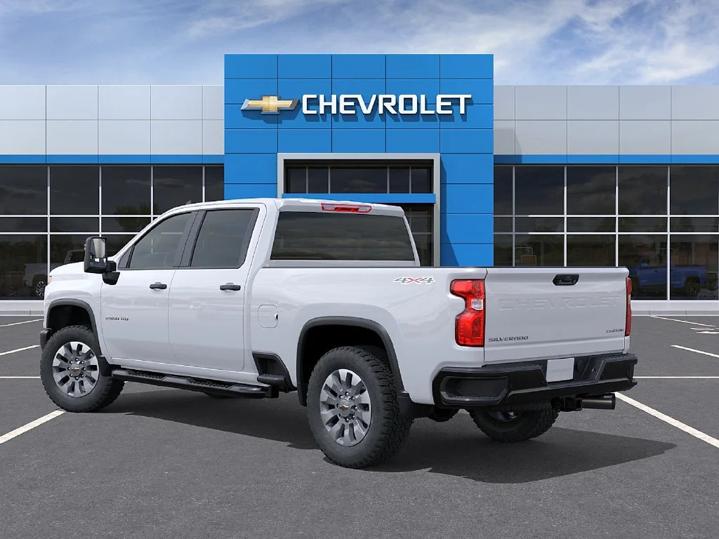 New 2026 Summit White Chevrolet Custom image 4