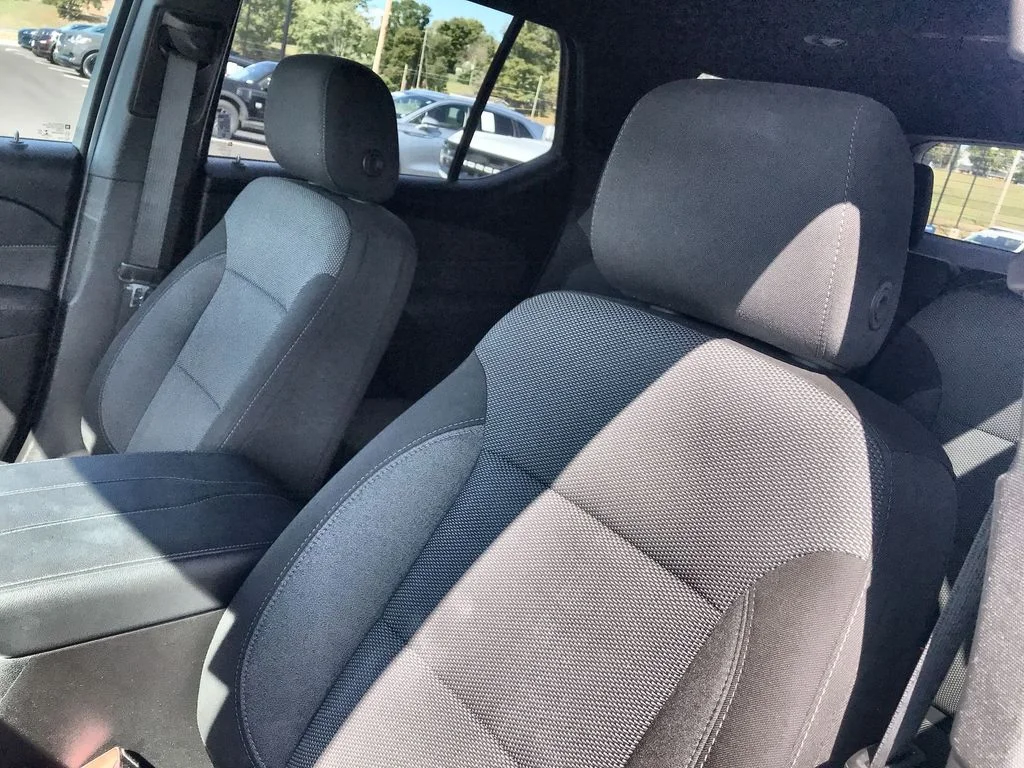 Used 2023 Blue Chevrolet LT image 11