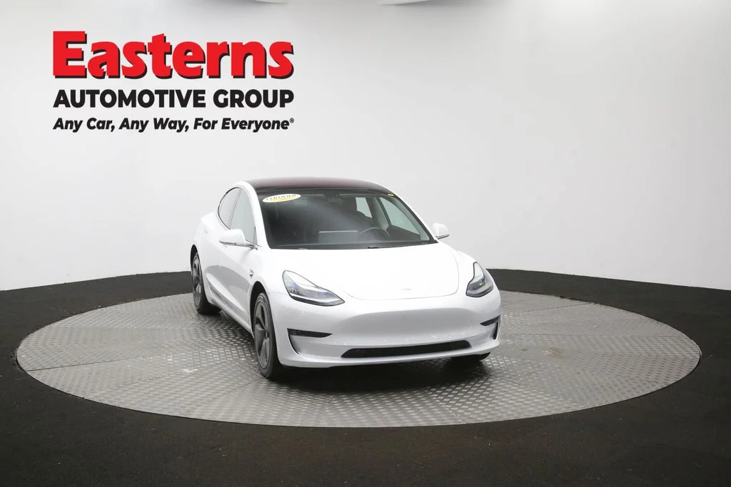 Used 2018 White Tesla Mid Range image 45