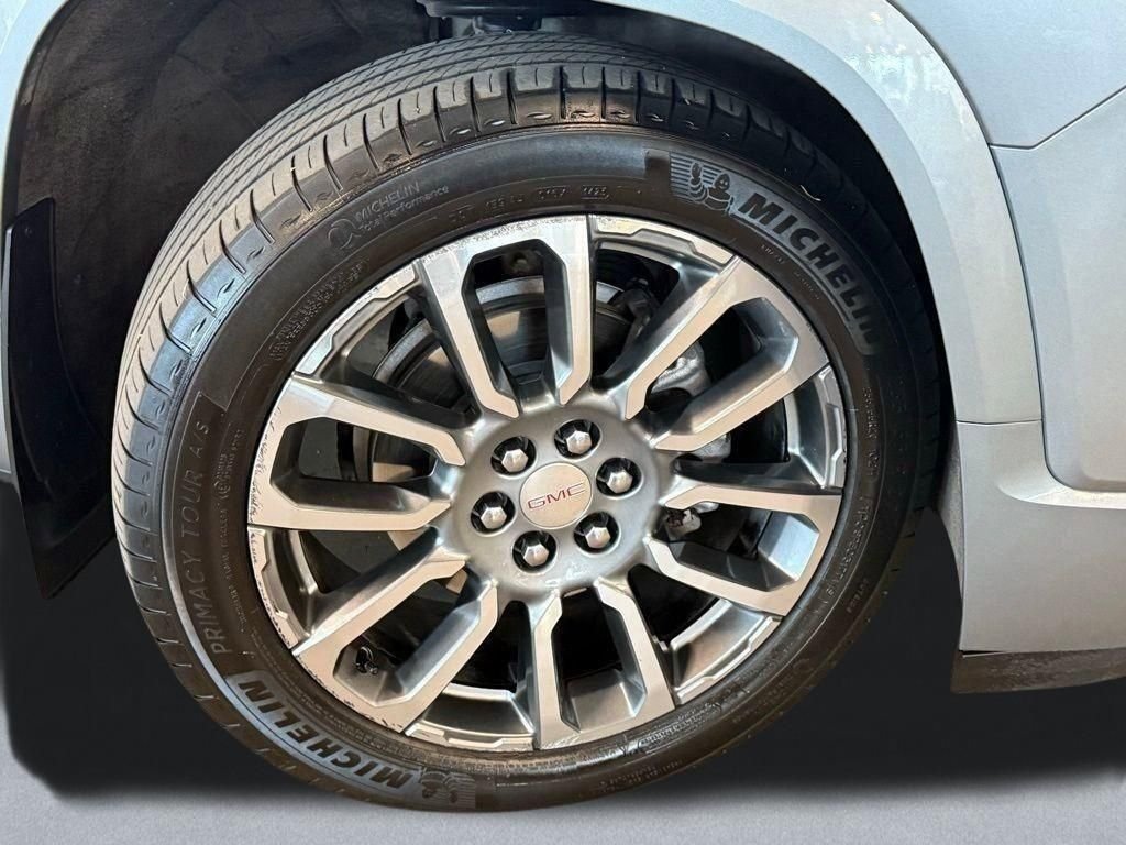 Used 2023 Silver GMC Denali image 19