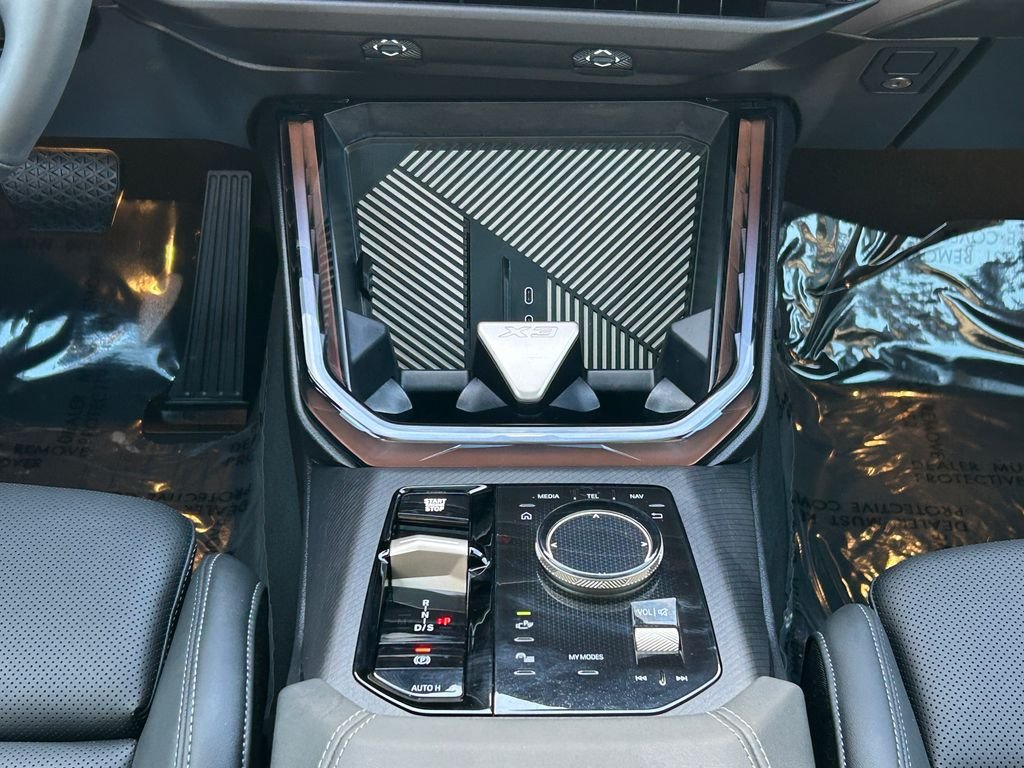 2025 BMW X3 30 - Photo 27