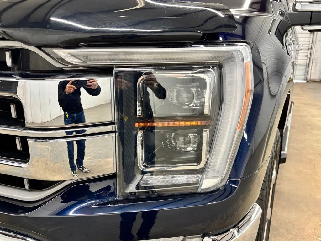 Used 2023 Blue Ford Lariat image 9