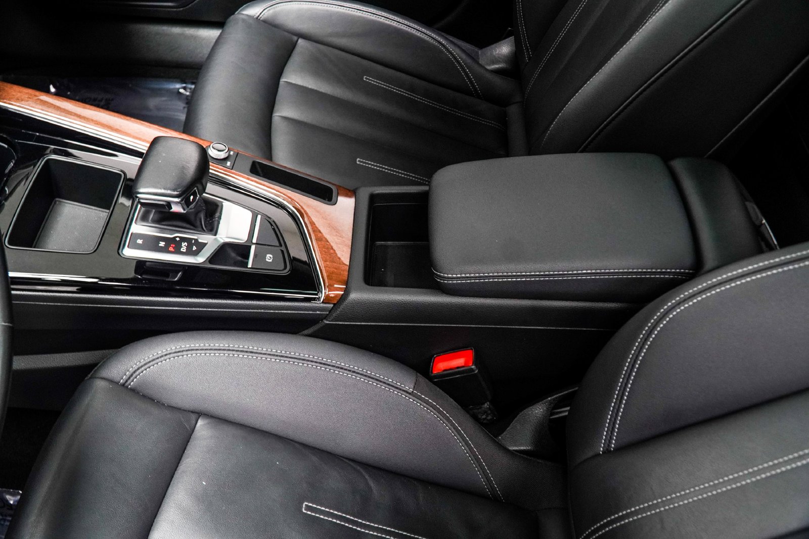 Used 2022 Black Audi 40 Premium image 21