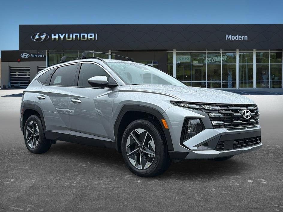 New 2026 Shimmering Silver Hyundai SEL AWD image 17